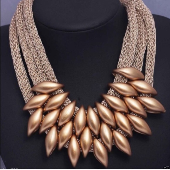 Bib Statement Necklace - Picture 2 of 3